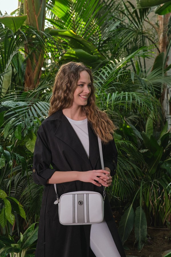 U.S. POLO ASSN. BEYAZ KADIN POSTACI ÇANTASI